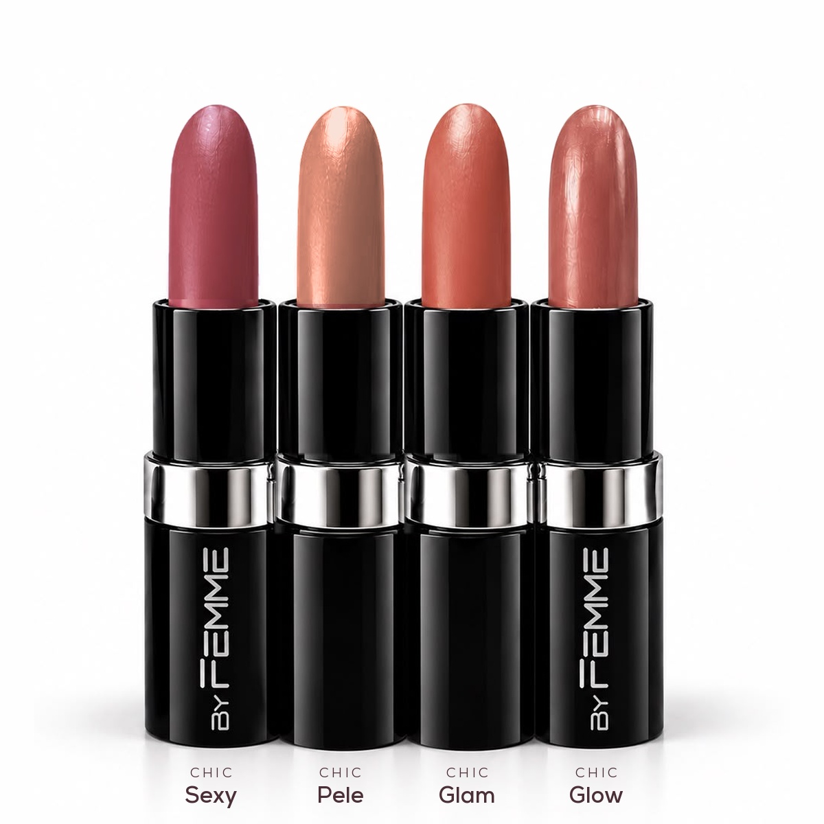 Os quatro batons do Kit Chic By Femme lado a lado, com os nomes: Chic Sexy, Chic Pele, Chic Glam e Chic Glow